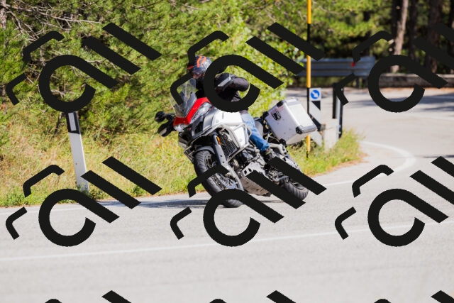 202509131446-_04A9105_c3