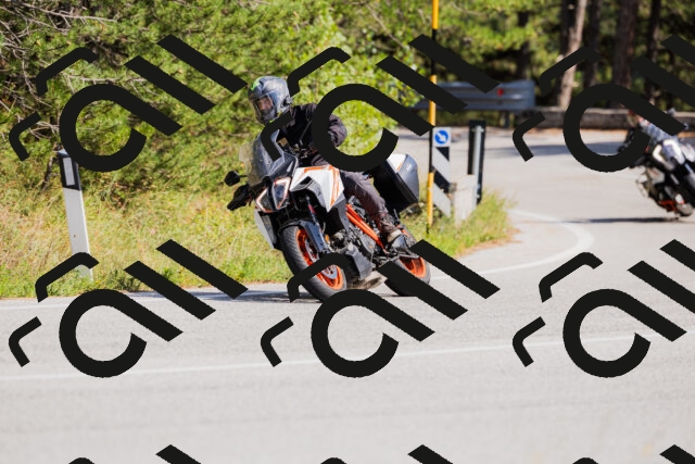 202509131448-_04A9120_c3