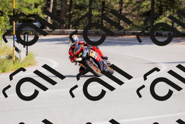 202509131453-_04A9150_c3