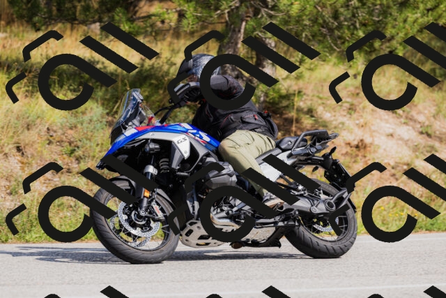 202509131458-_04A9187_c3