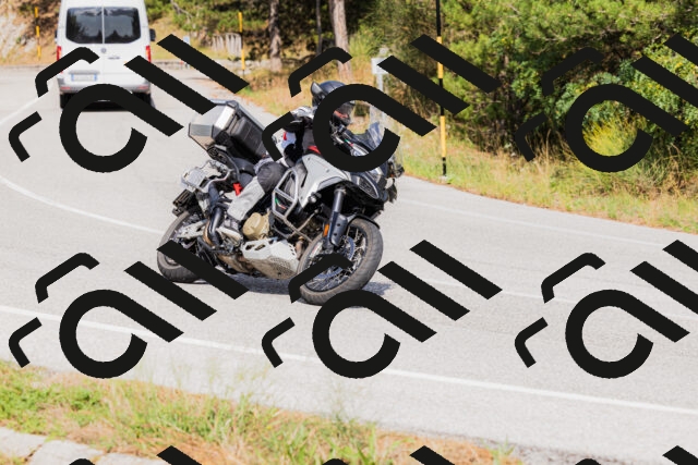 202509131513-_04A9344_c3