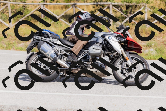 202509131514-_04A9370_c3