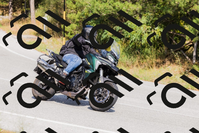 202509131518-_04A9430_c3