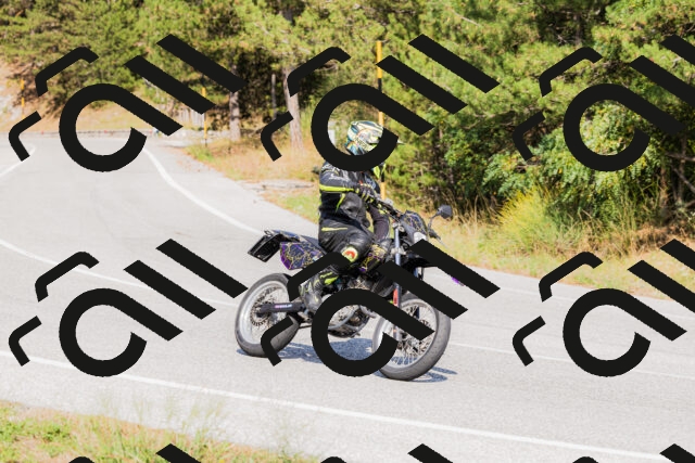 202509131527-_04A9519_c3