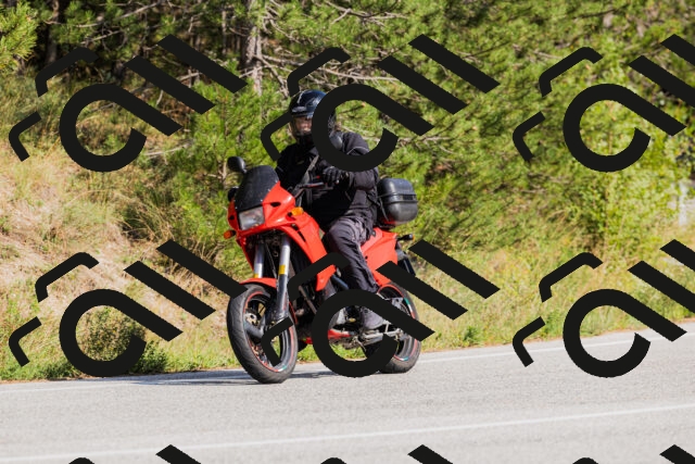 202509131528-_04A9543_c3