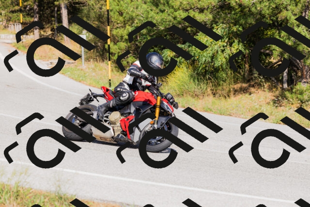 202509131530-_04A9557_c3