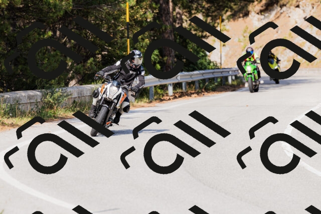 202509131537-_04A9635_c3