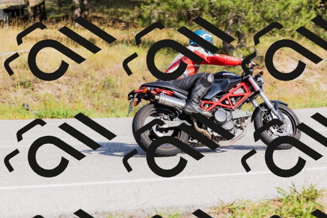 202509131545-_04A9683_c3