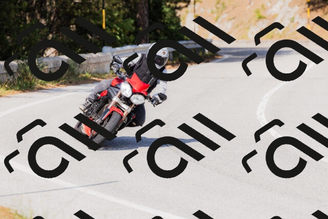 202509131546-_04A9702_c3