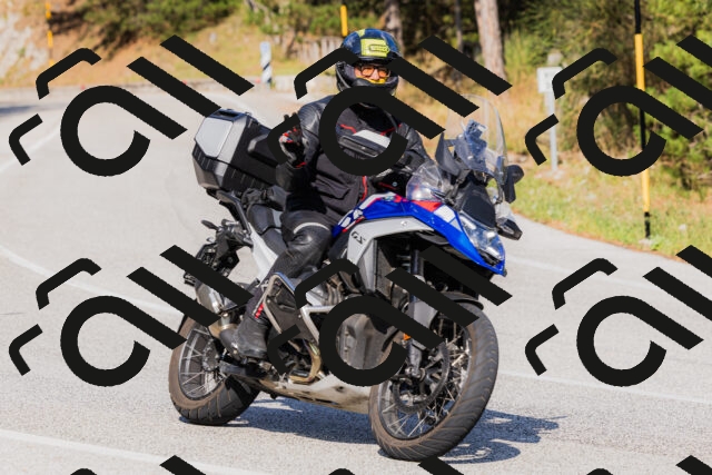 202509131550-_04A9727_c3