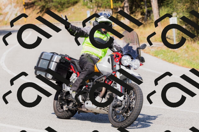 202509131550-_04A9728_c3