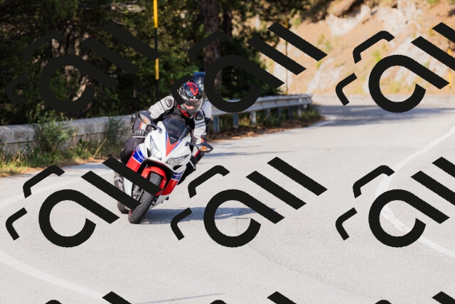 202509131558-_04A9804_c3