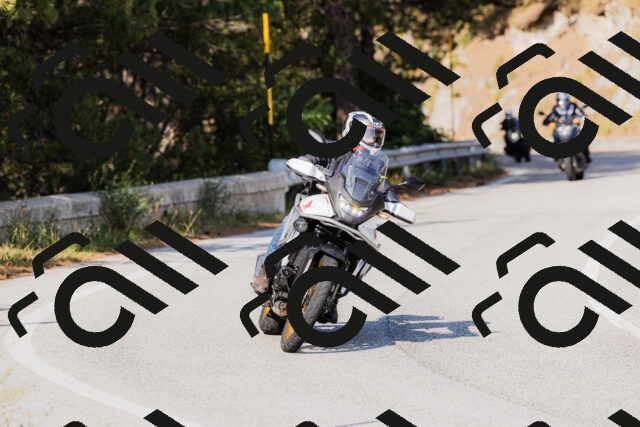 202509131600-_04A9809_c3