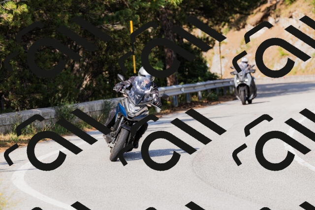 202509131600-_04A9813_c3