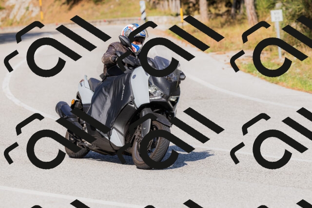 202509131600-_04A9817_c3