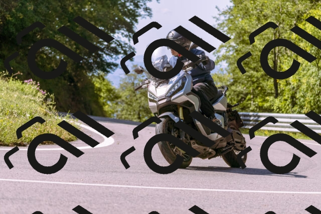 202509131059-_DSC9845_d1_