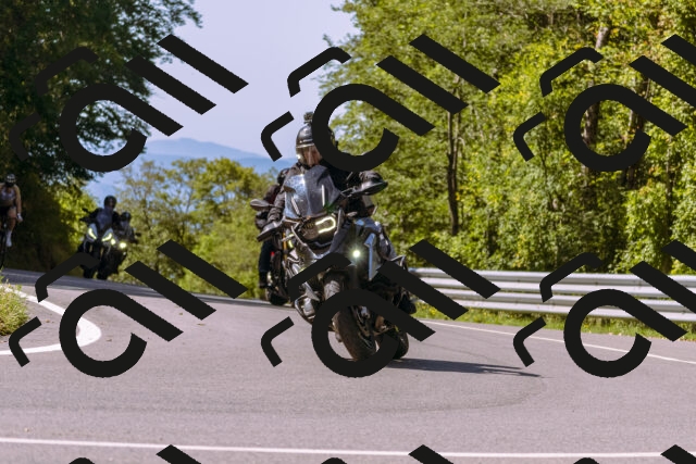 202509131103-_DSC9848_d1_