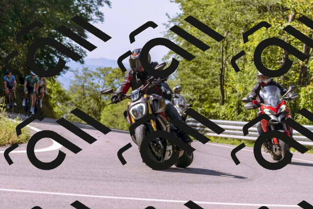 202509131103-_DSC9851_d1_