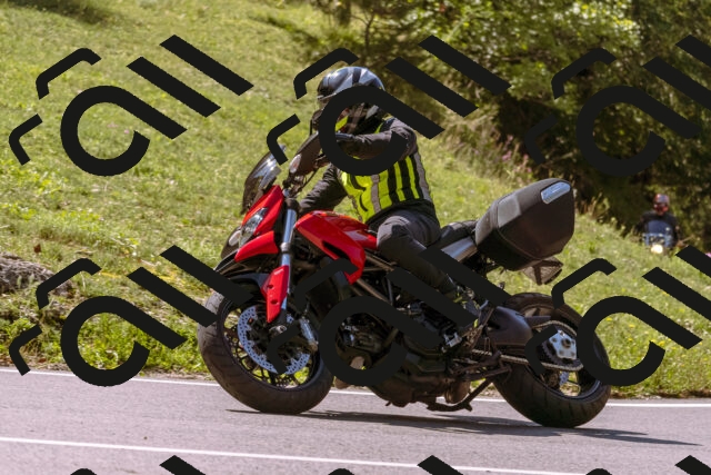 202509131152-_DSC9981_d1_