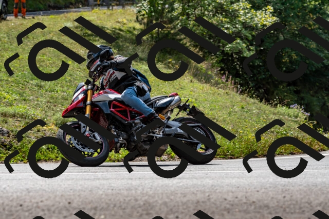 202509131256-DSC_9151_d2_