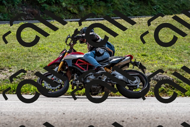 202509131256-DSC_9152_d2_