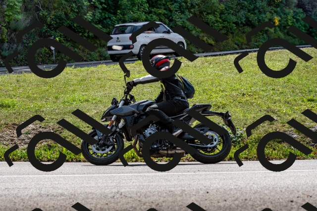 202509131257-DSC_9174_d2_