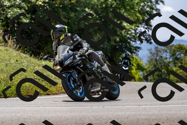 202509131304-DSC_9218_d2_