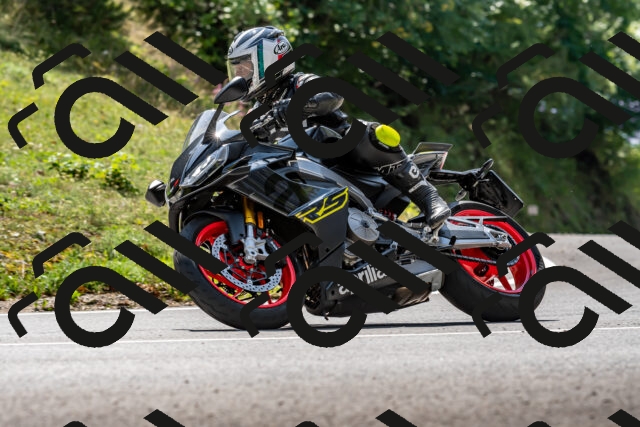 202509131306-DSC_9234_d2_