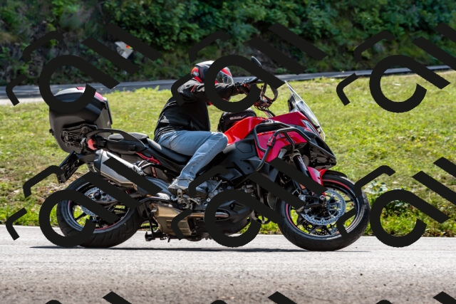 202509131307-DSC_9243_d2_