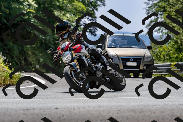 202509131333-DSC_9320_d2_