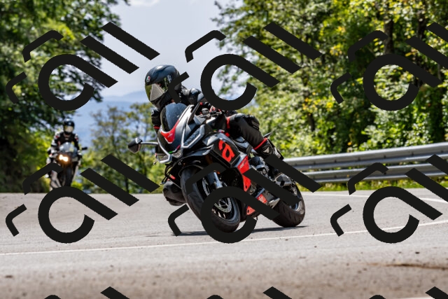 202509131334-DSC_9328_d2_