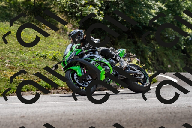 202509131357-DSC_9372_d2_