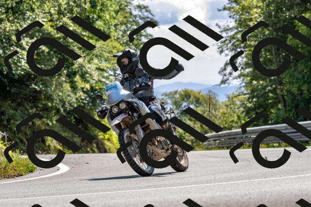 202509131445-DSC_9513_d2_