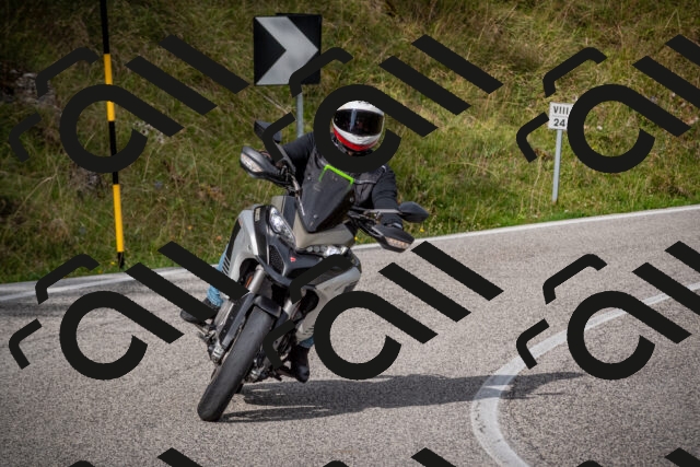 20250914100532-500_6501_am_