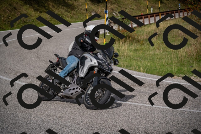 20250914100533-500_6502_am_