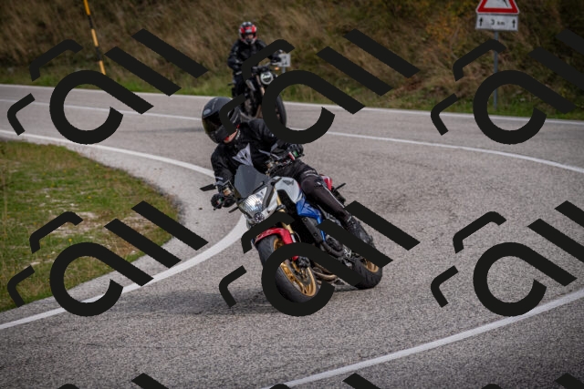 20250914100943-_5005570_am_