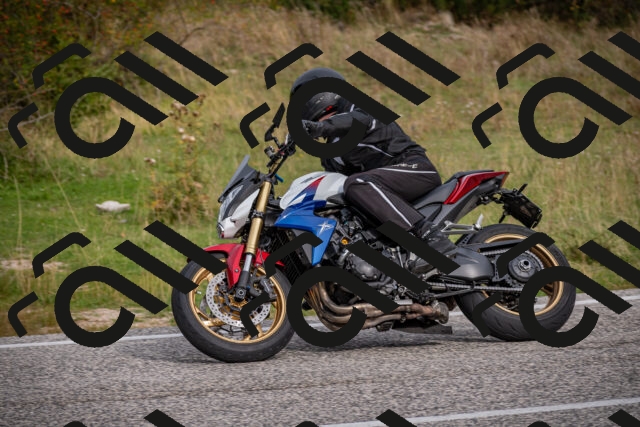 20250914100944-_5005572_am_