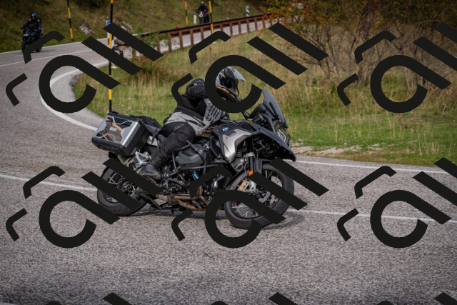 20250914100954-_5005577_am_