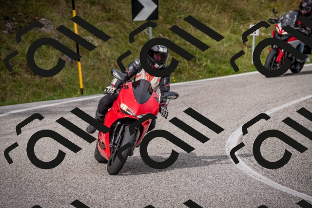 20250914101013-_5005592_am_