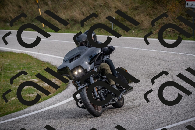 20250914101232-500_6541_am_