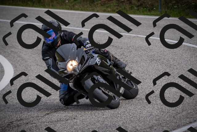 20250914101822-500_6561_am_