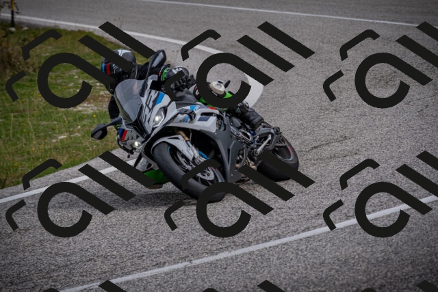 20250914101828-500_6569_am_