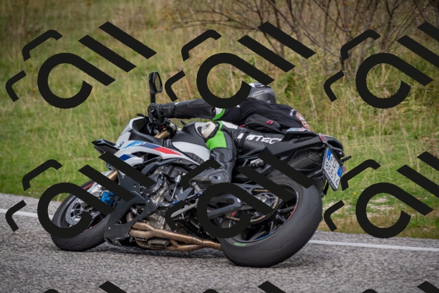 20250914101829-500_6571_am_