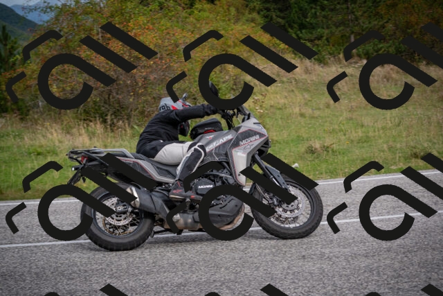 20250914101836-500_6577_am_