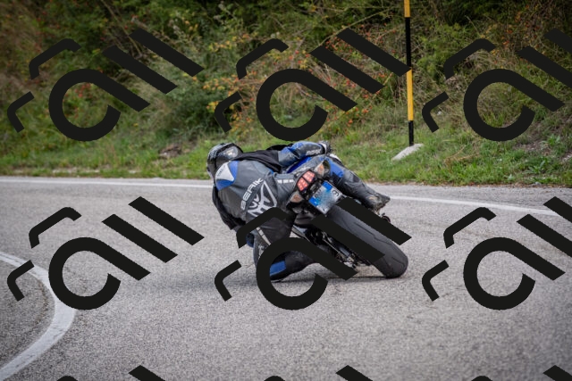 20250914101933-500_6586_am_