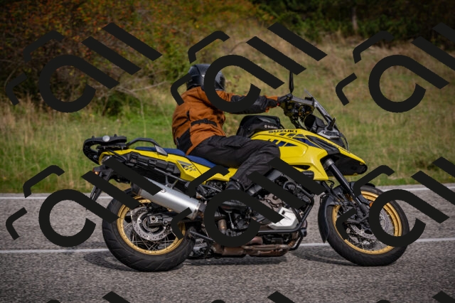 20250914103808-Z62_5262_am_