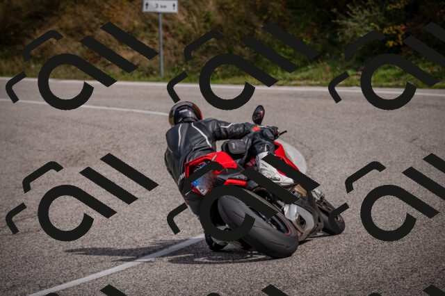 20250914110201-Z62_5490_am_