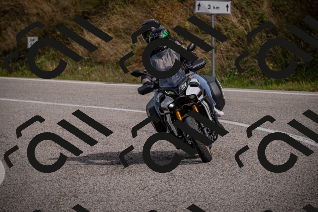 20250914110601-Z62_5543_am_