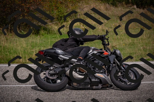 20250914111037-Z62_5636_am_