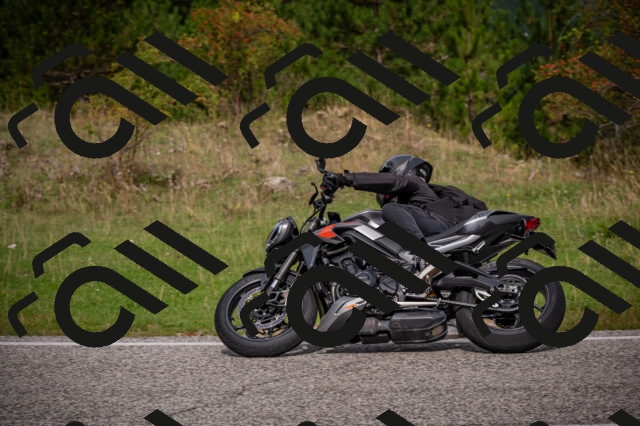 20250914111234-Z62_5664_am_